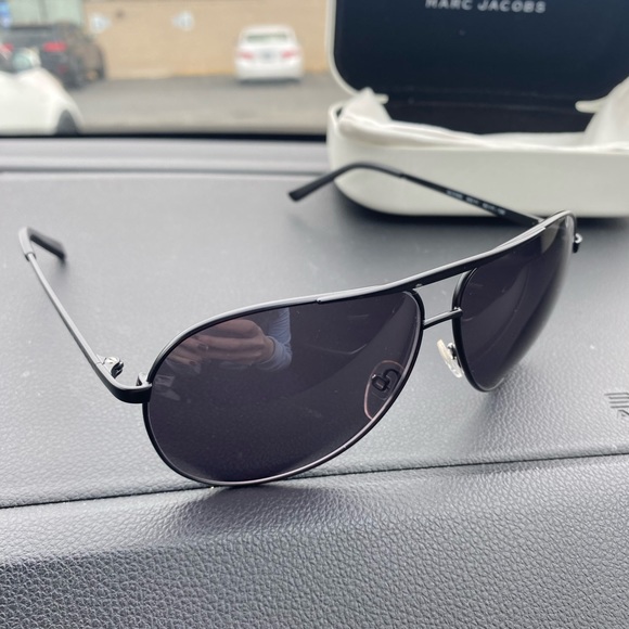 Marc Jacobs Sunglasses - Brand New - Perfect Condition - Picture 2 of 4
